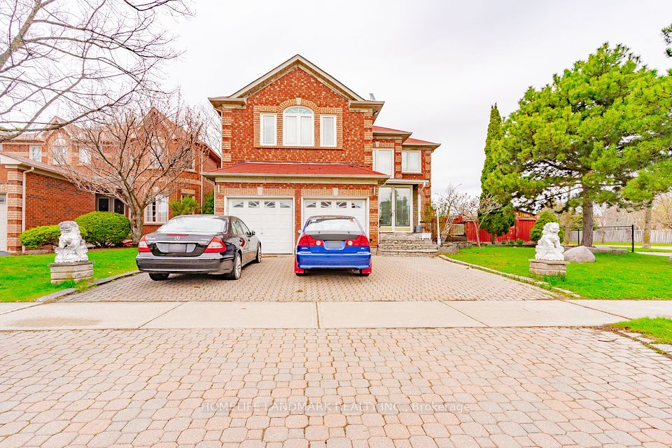 3211 Bloomfield