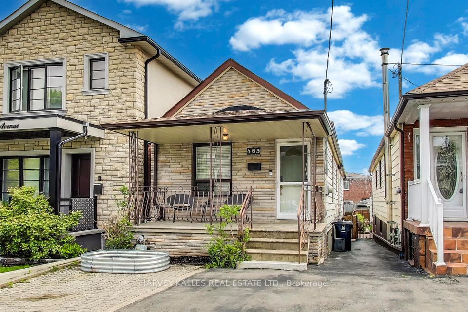 463 Westmount