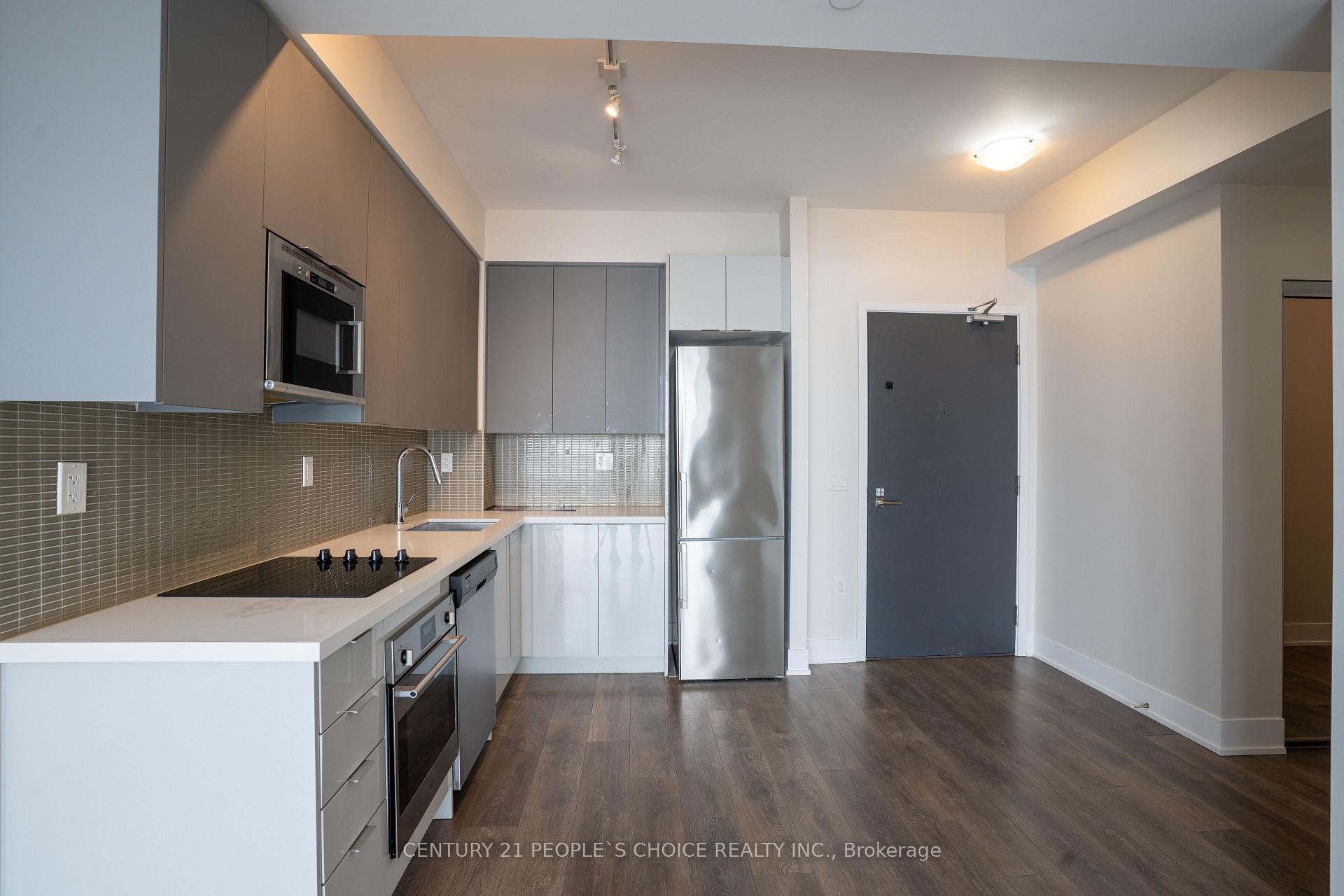 3 Bedrooms Condo at 2908 Highway 7, Vaughan For sale
