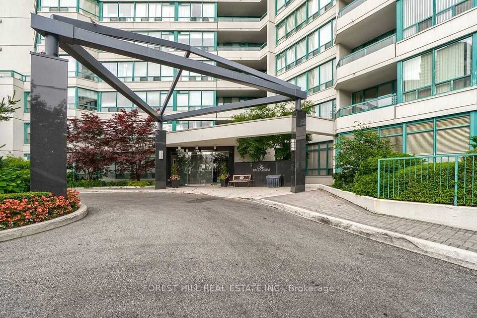 7250 Yonge