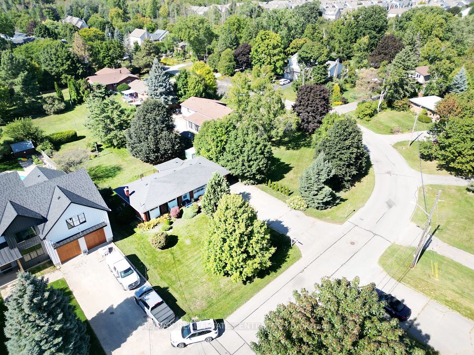 33 Ridgeway