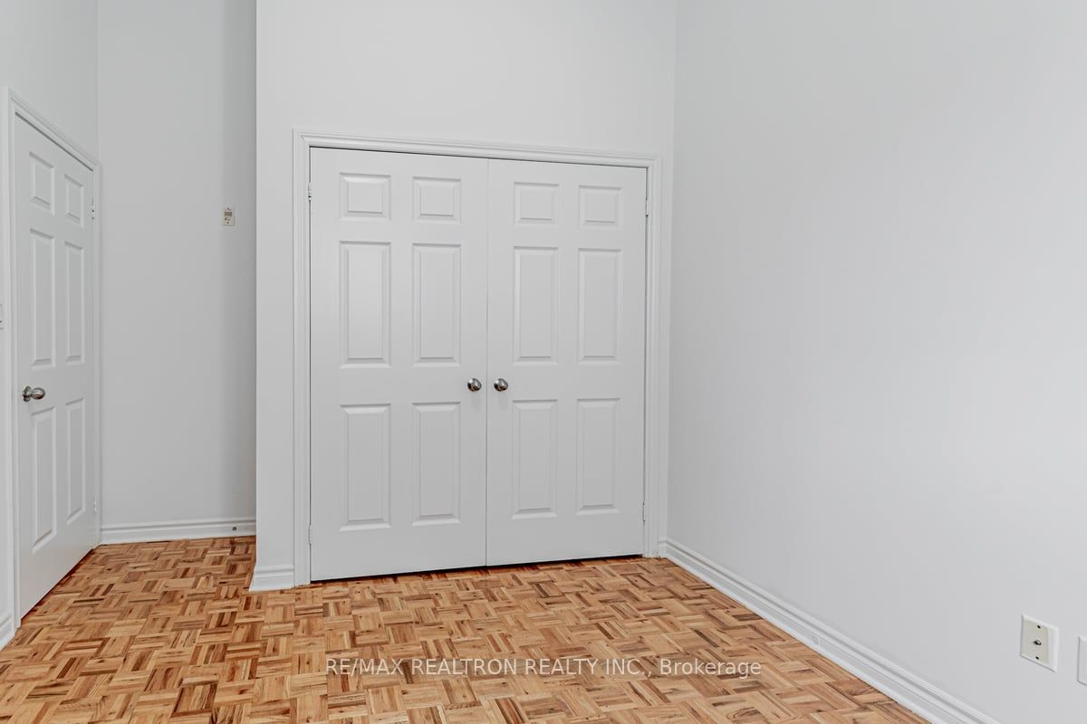 1401 Dupont Street, #116