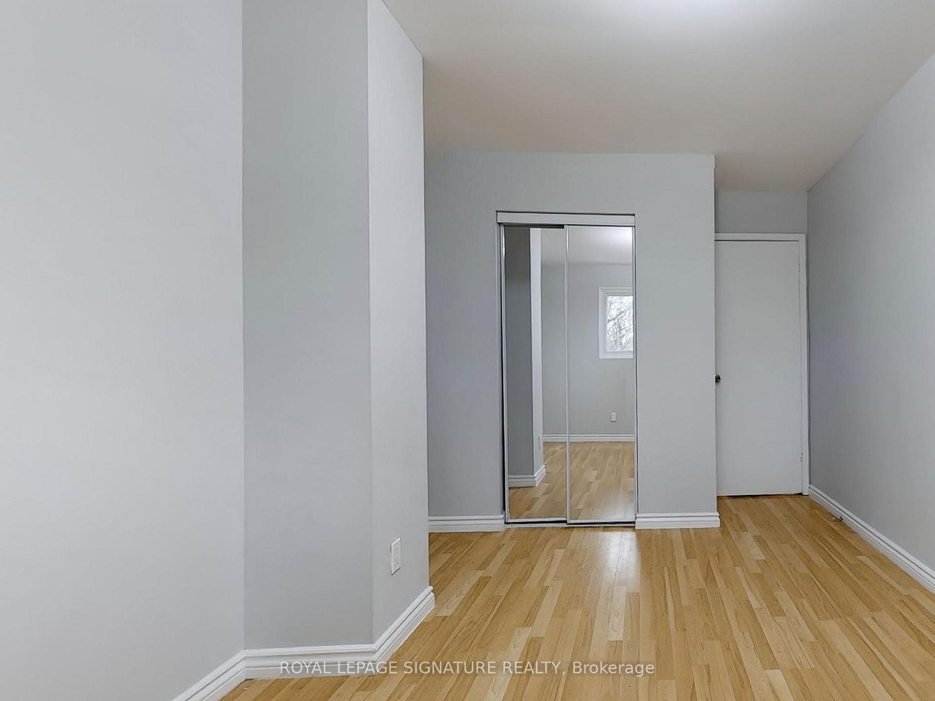 4 Bedrooms Condo at 400 Mississauga Valley,  Mississauga For sale