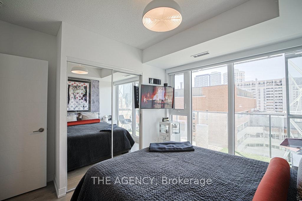 1 Bedroom Condo at 50 Wellesley, Toronto For sale