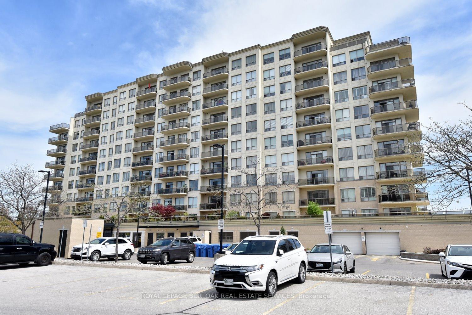 2 Bedrooms Condo at 1998 Ironstone, Burlington For sale