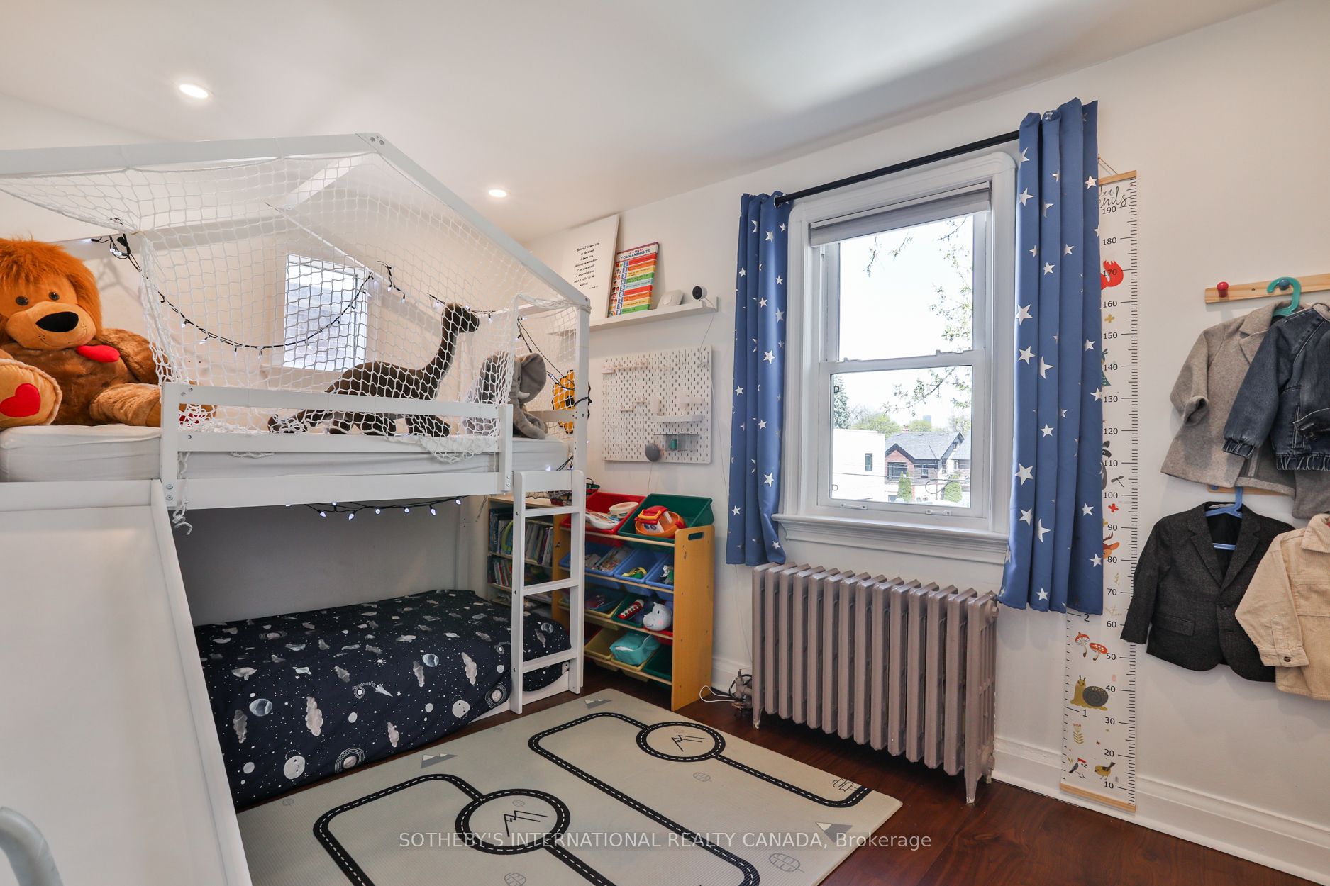 389 Arlington Avenue