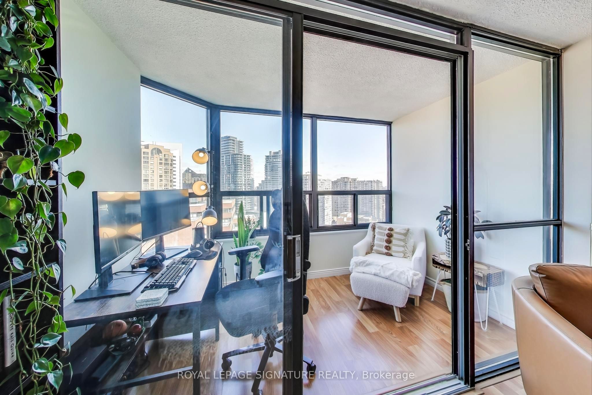 33 Elmhurst Avenue, #2107