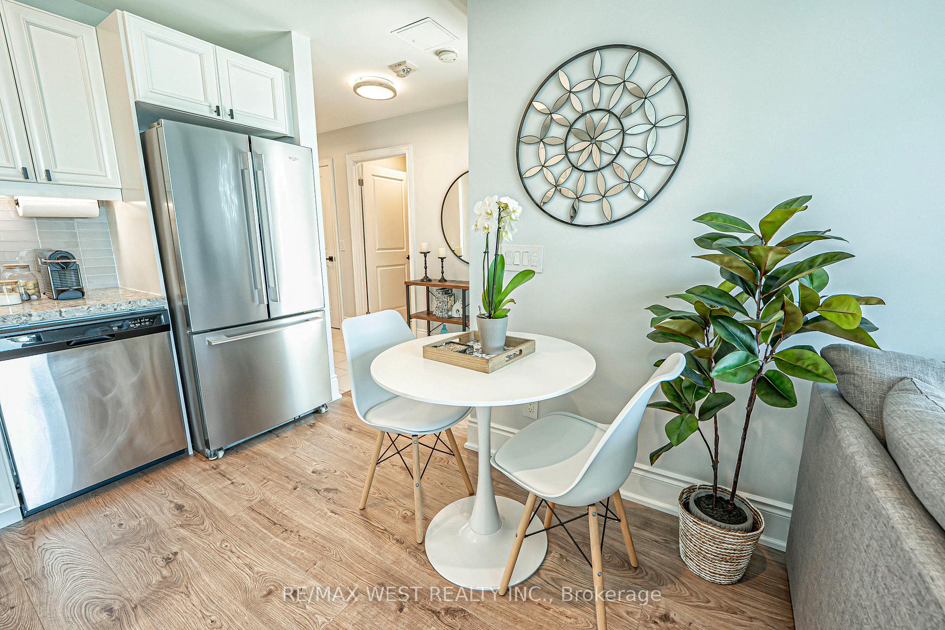 2 Bedrooms Condo at 2522 Keele, Toronto For sale