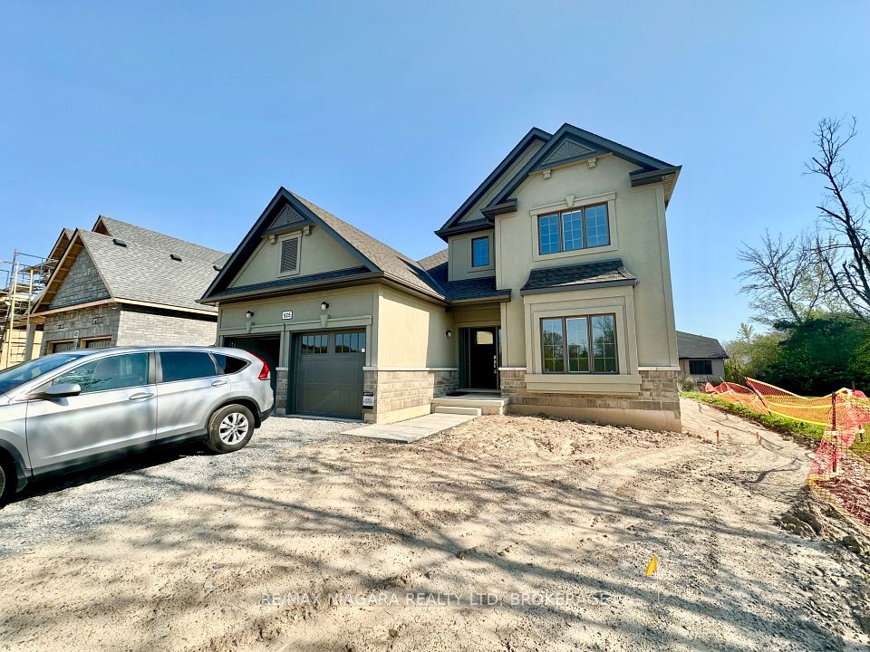 925 Rutherford