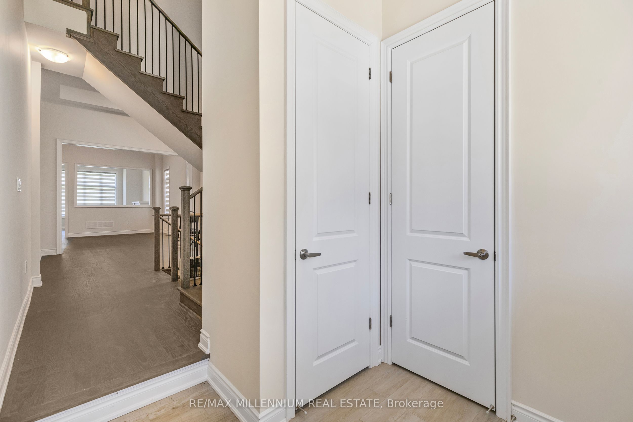 3436 Mosley Gate