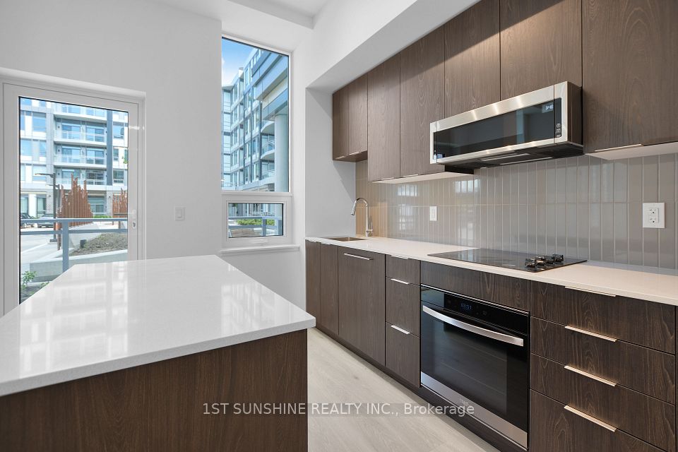 #138 - 2501 Saw Whet Boulevard, Oakville, ON L6M 5N2