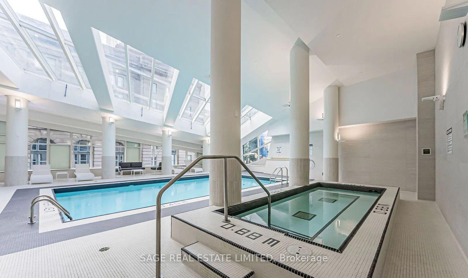 2 Bedrooms Condo at 8 The Esplanade, Toronto For sale