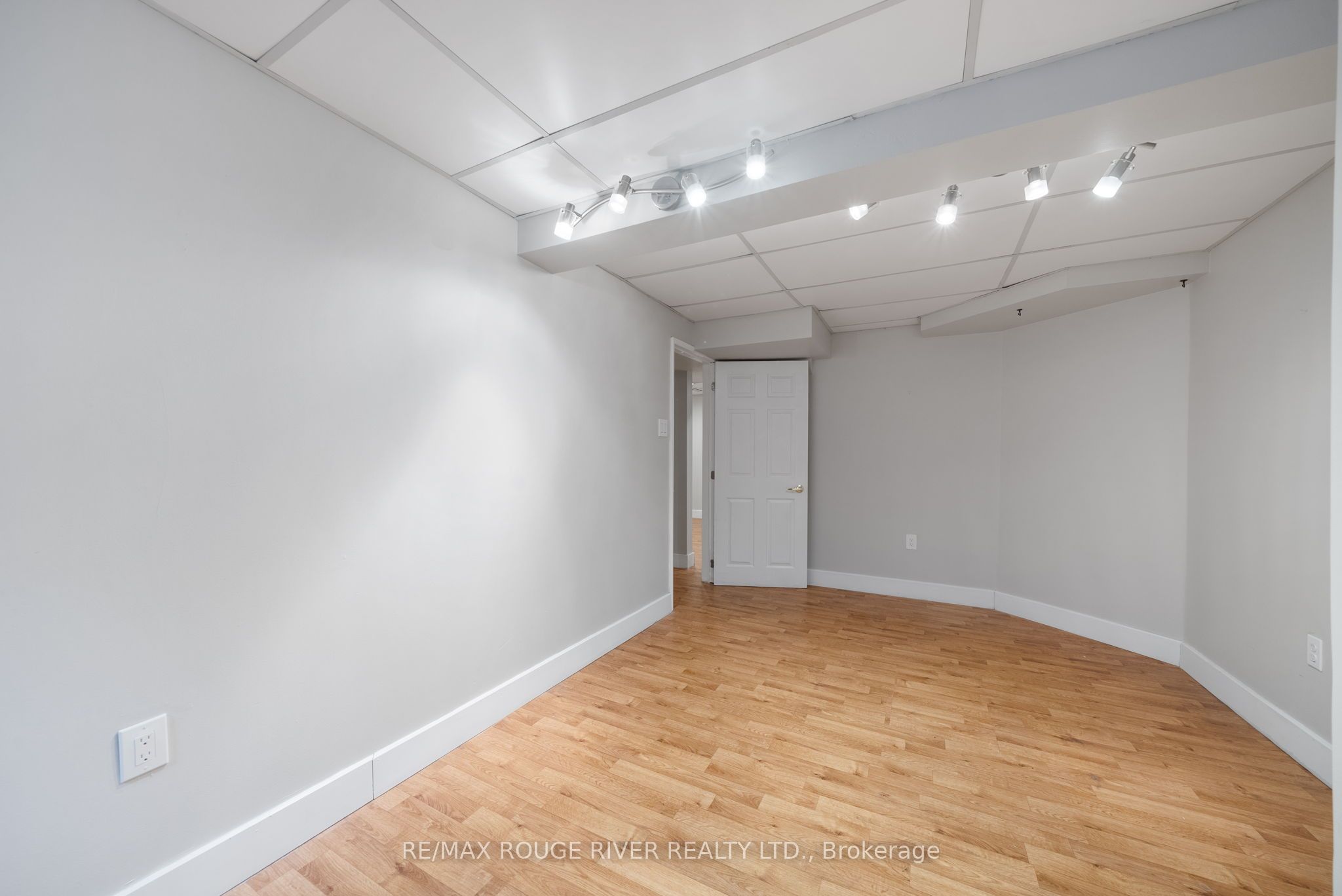 759 Aspen Road, Pickering, ON L1V 3P4