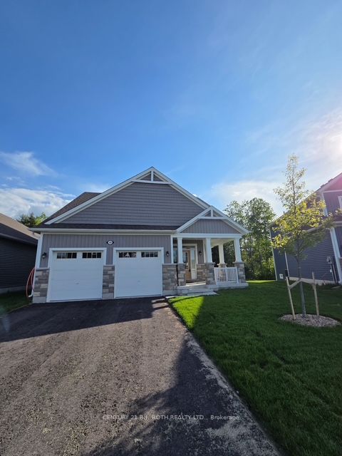 10 DYER Crescent