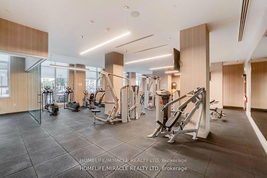 3 Bedrooms Condo at 8 Nahani, Mississauga For sale