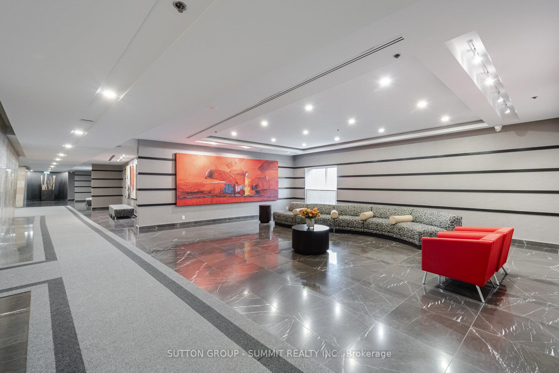 2 Bedrooms Condo at 8 Park, Toronto For sale