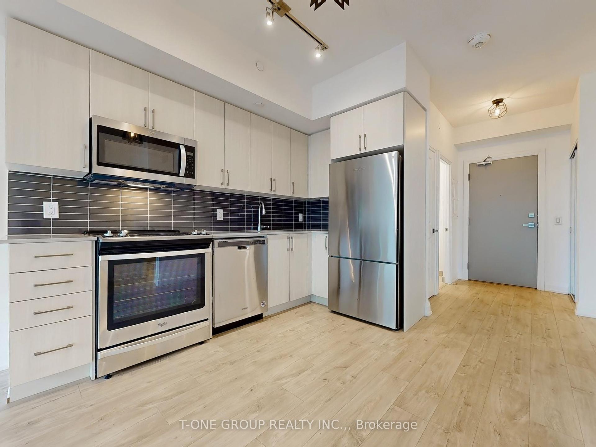 2 Bedrooms Condo at 591 Sheppard, Toronto For sale