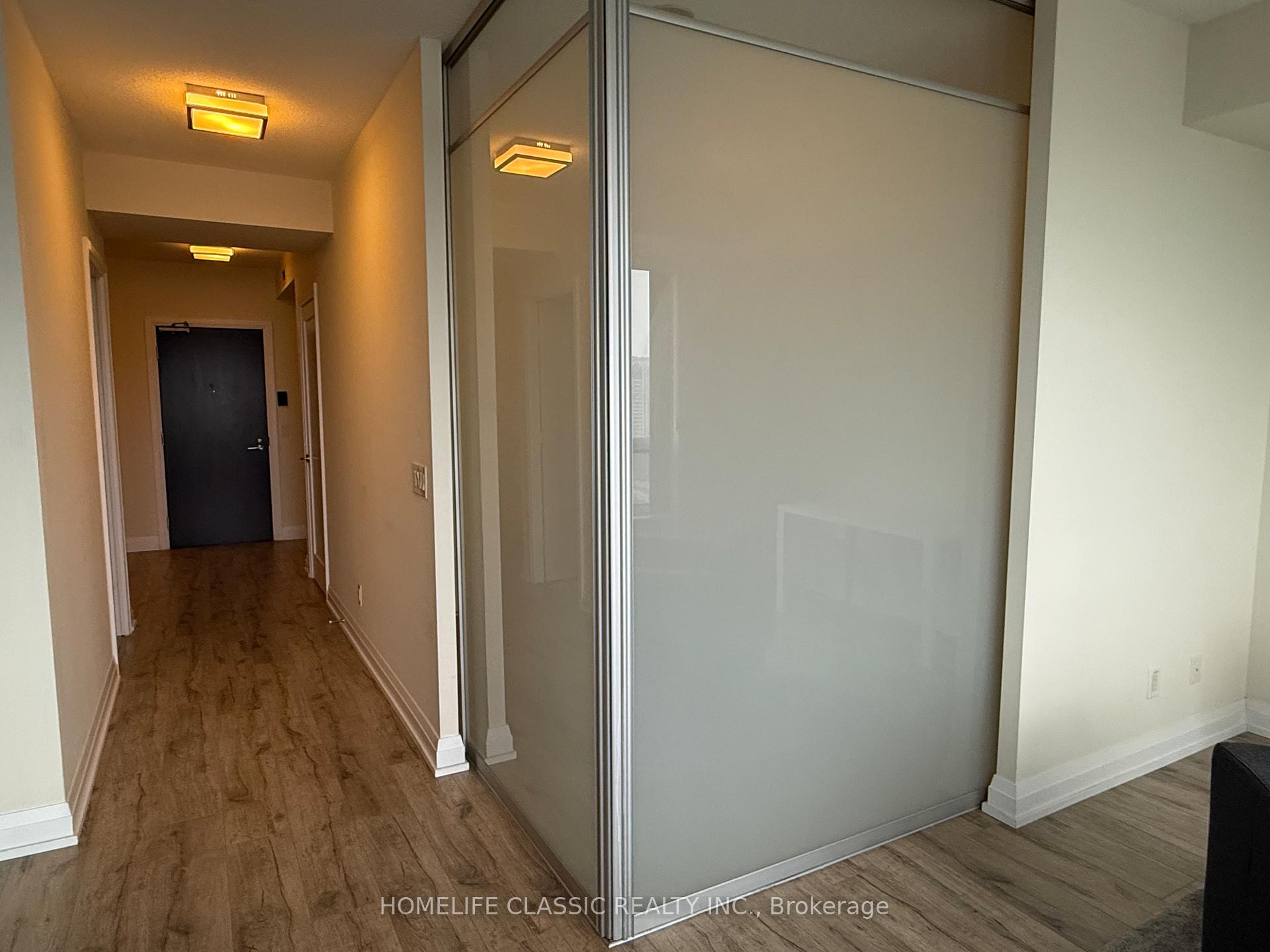2 Bedrooms Condo at 2 ANNDALE, Toronto For sale