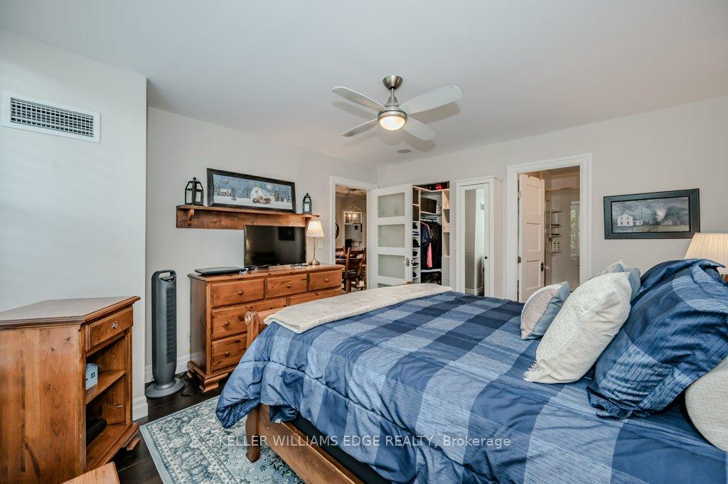 2 Bedrooms Condo at 1150 Parkwest, Mississauga For sale