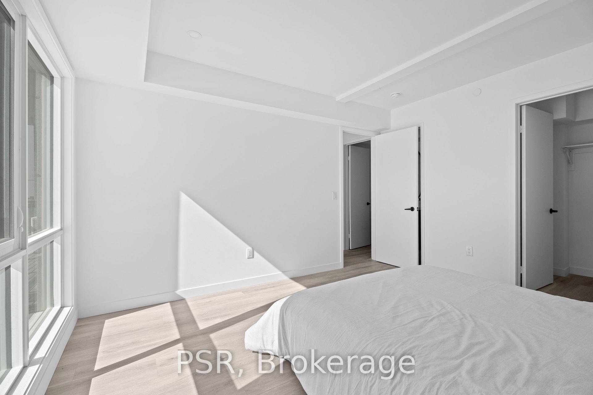 2 Bedrooms Condo at 61 Orchard Park, Toronto For sale