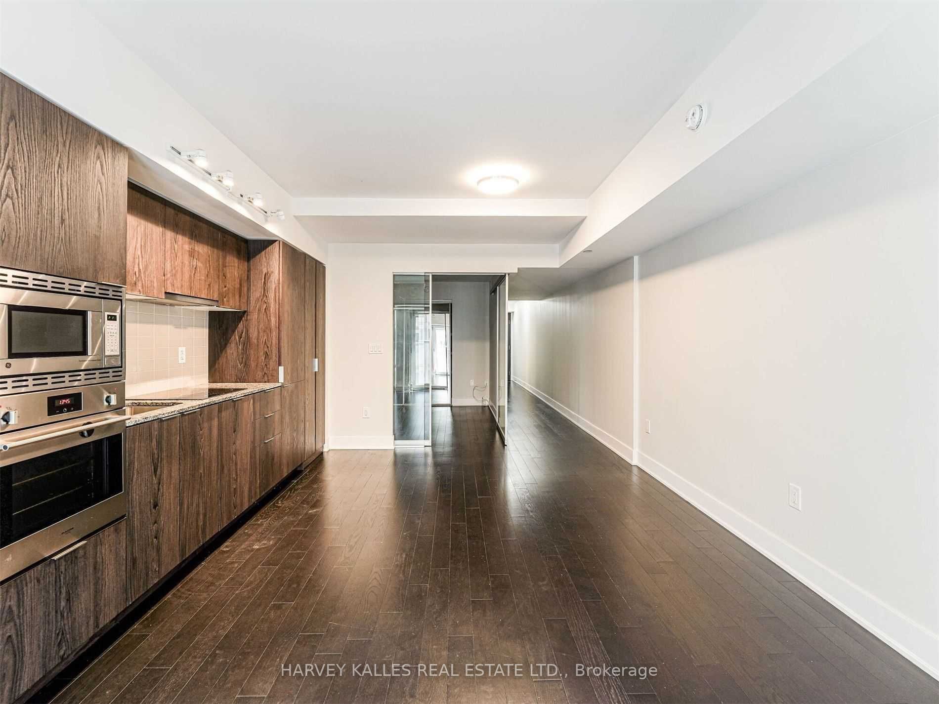 955 Bay Street 622