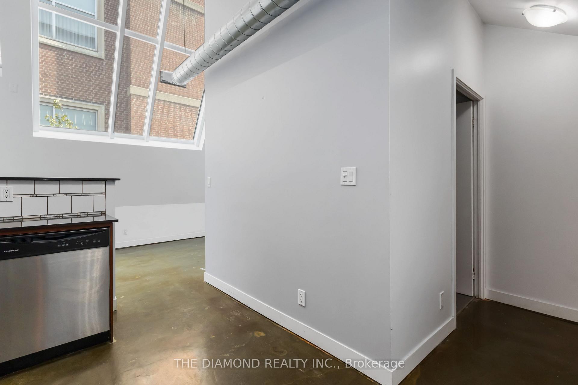 2 Bedrooms Condo at 201 Carlaw, Toronto For sale