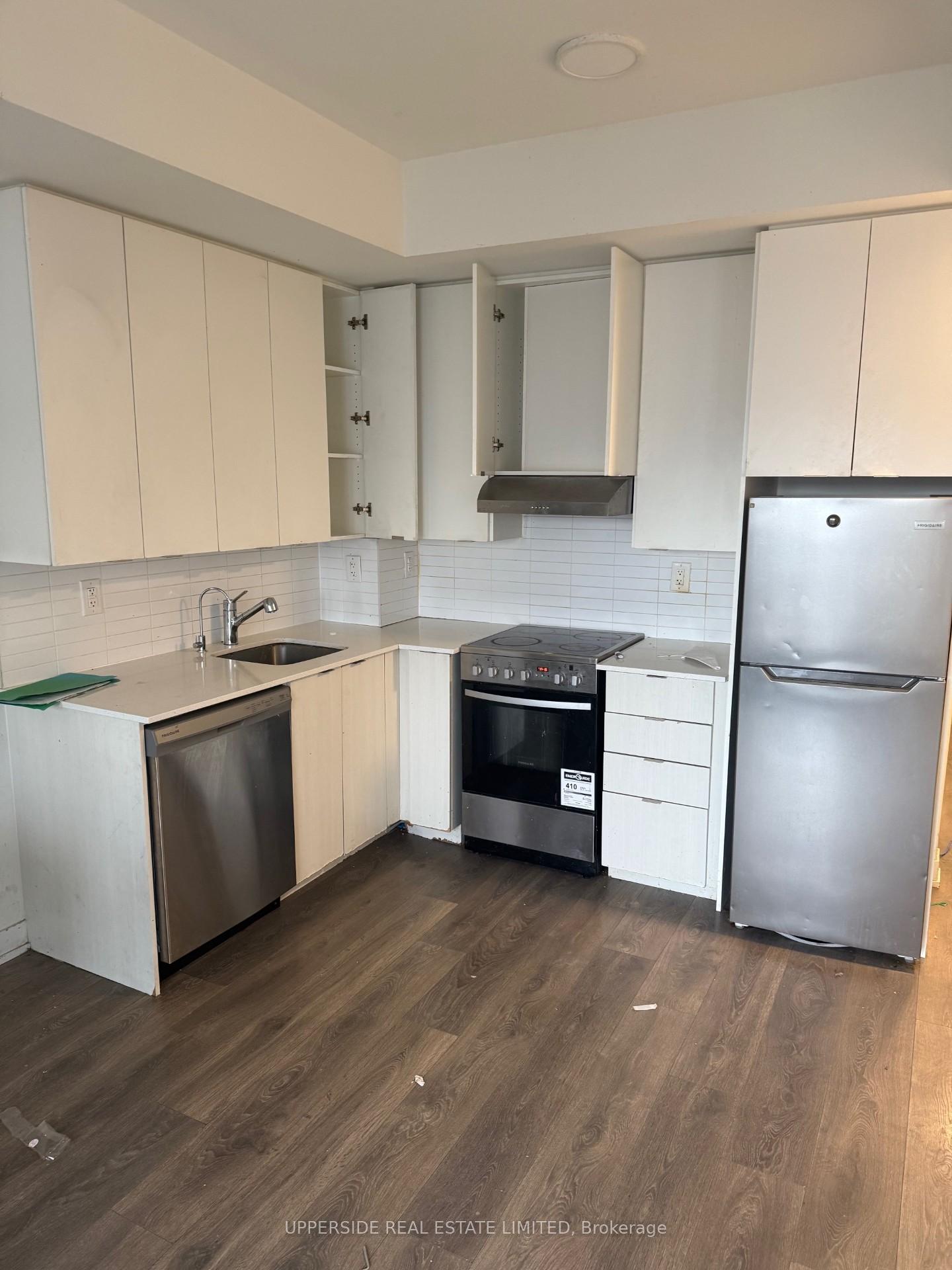 1 Bedroom Condo at 120 Canon Jackson, Toronto For sale