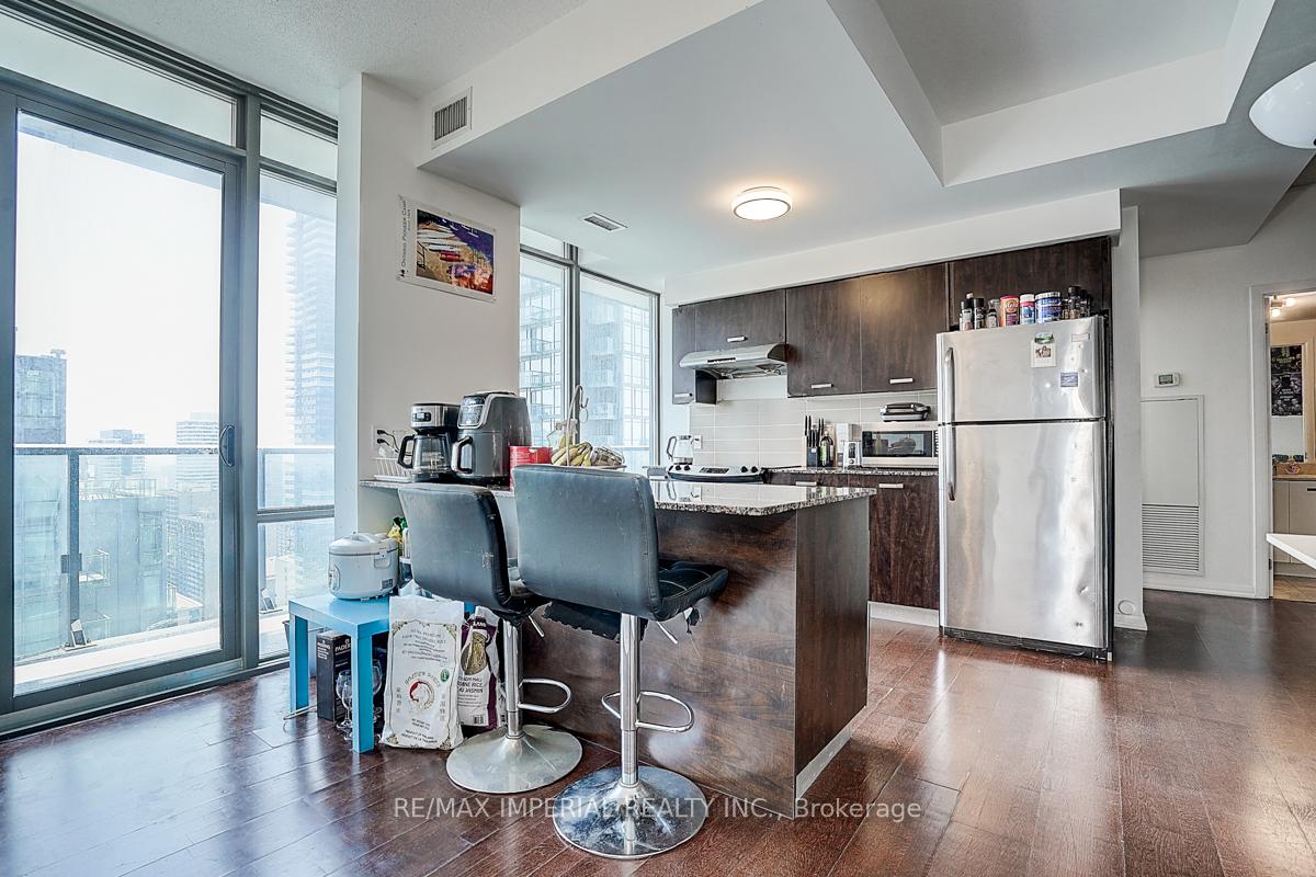 4 Bedrooms Condo at 832 Bay, Toronto For sale