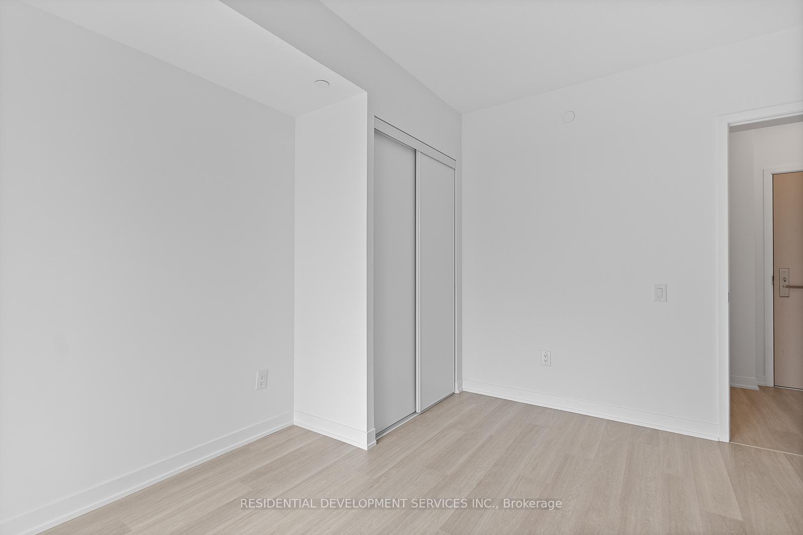 2 Bedrooms Condo at 500 Wilson,  Toronto For sale