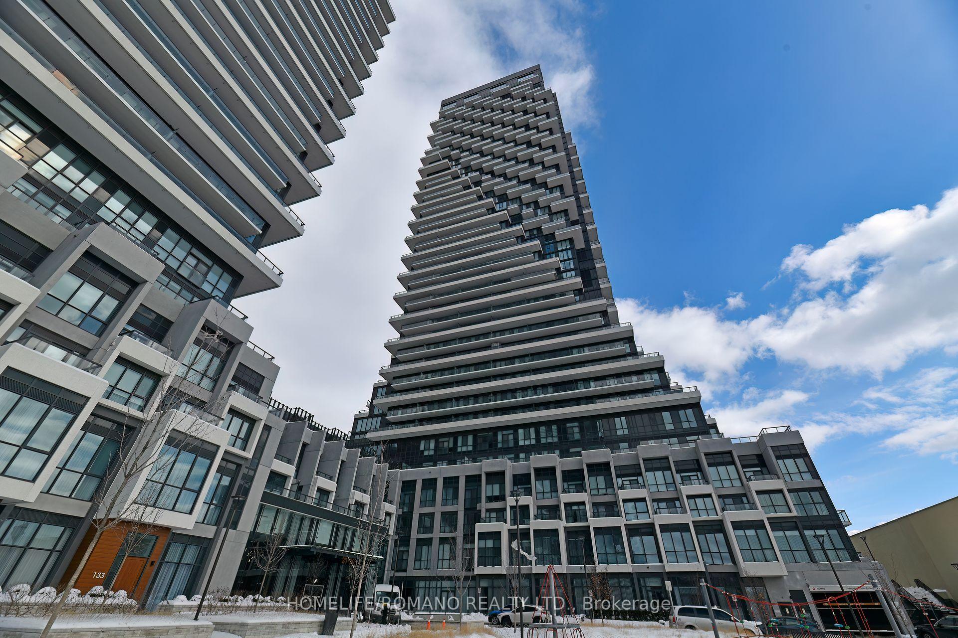 2 Bedrooms Condo at 30 Inn On The Park, Toronto For sale