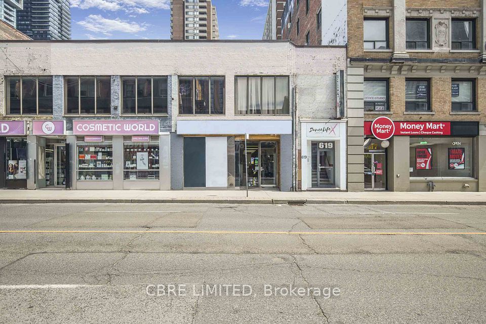 621 Yonge