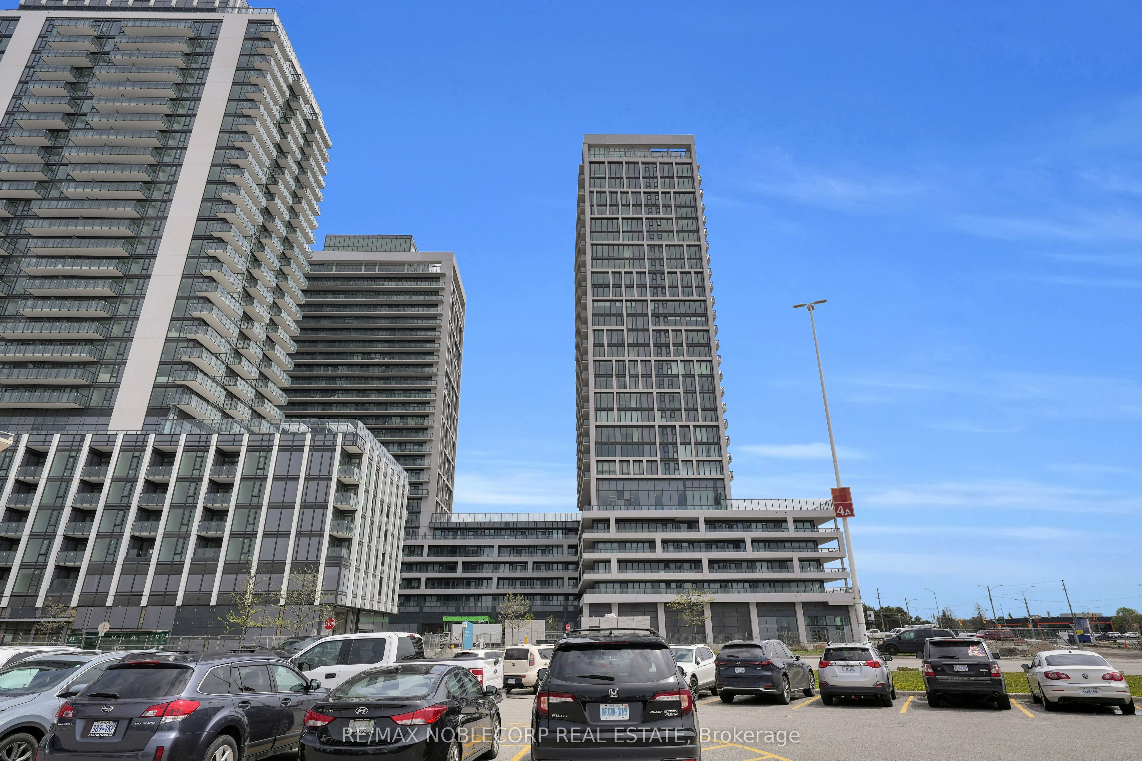 #2107 - 8960 Jane Street, Vaughan, ON L4K 2M9