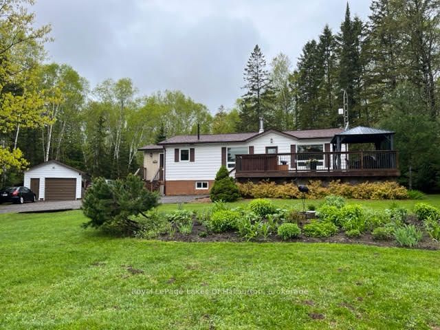 1293 Green Lake