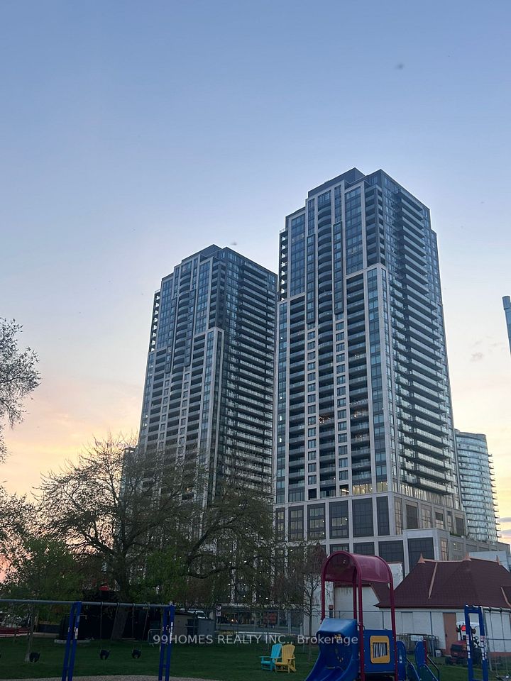 1926 Lakeshore Boulevard