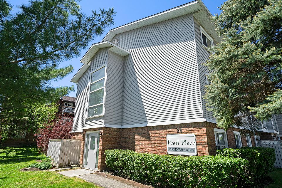 ##204 - 26 PEARL Street, Smiths Falls, ON K7A 5B5