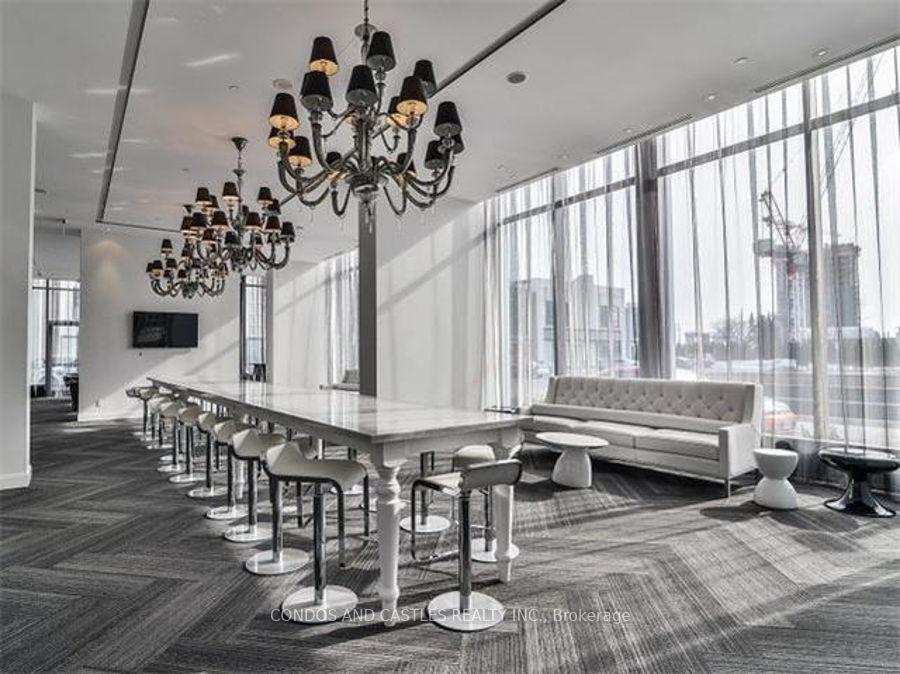 2 Bedrooms Condo at 88 Park Lawn, Toronto For sale