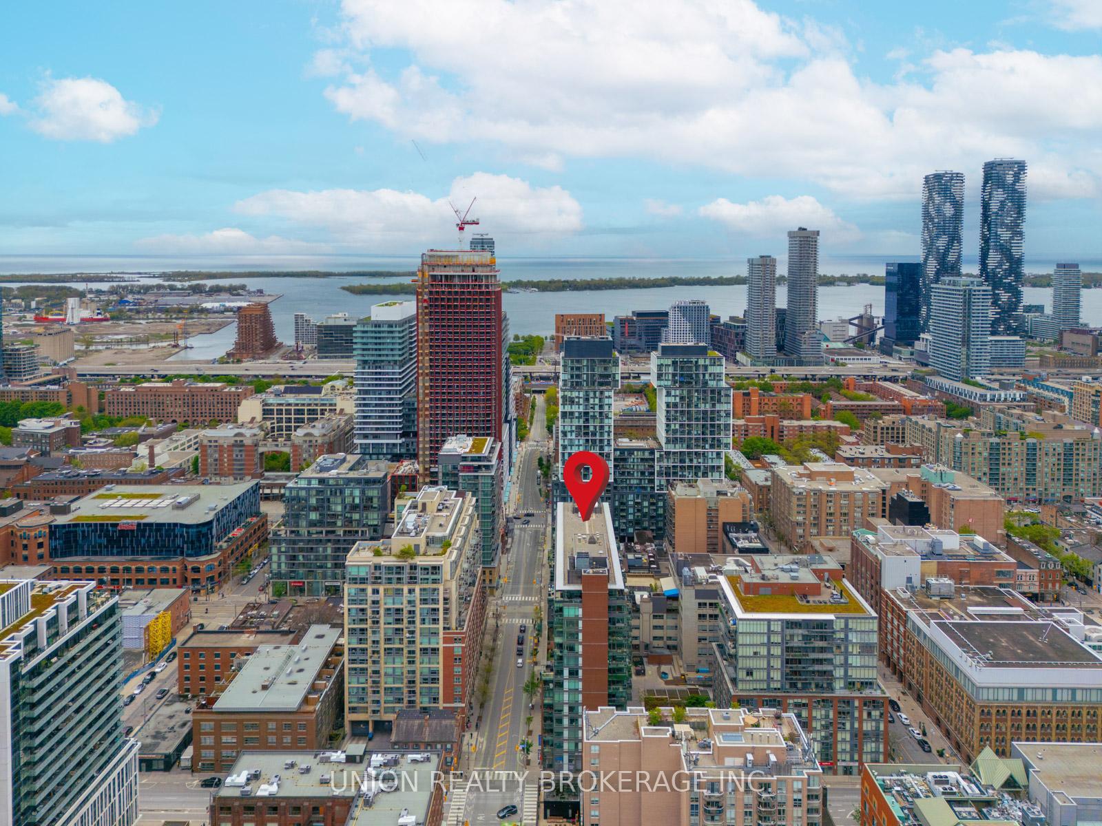 2 Bedrooms Condo at 333 Adelaide, Toronto For sale