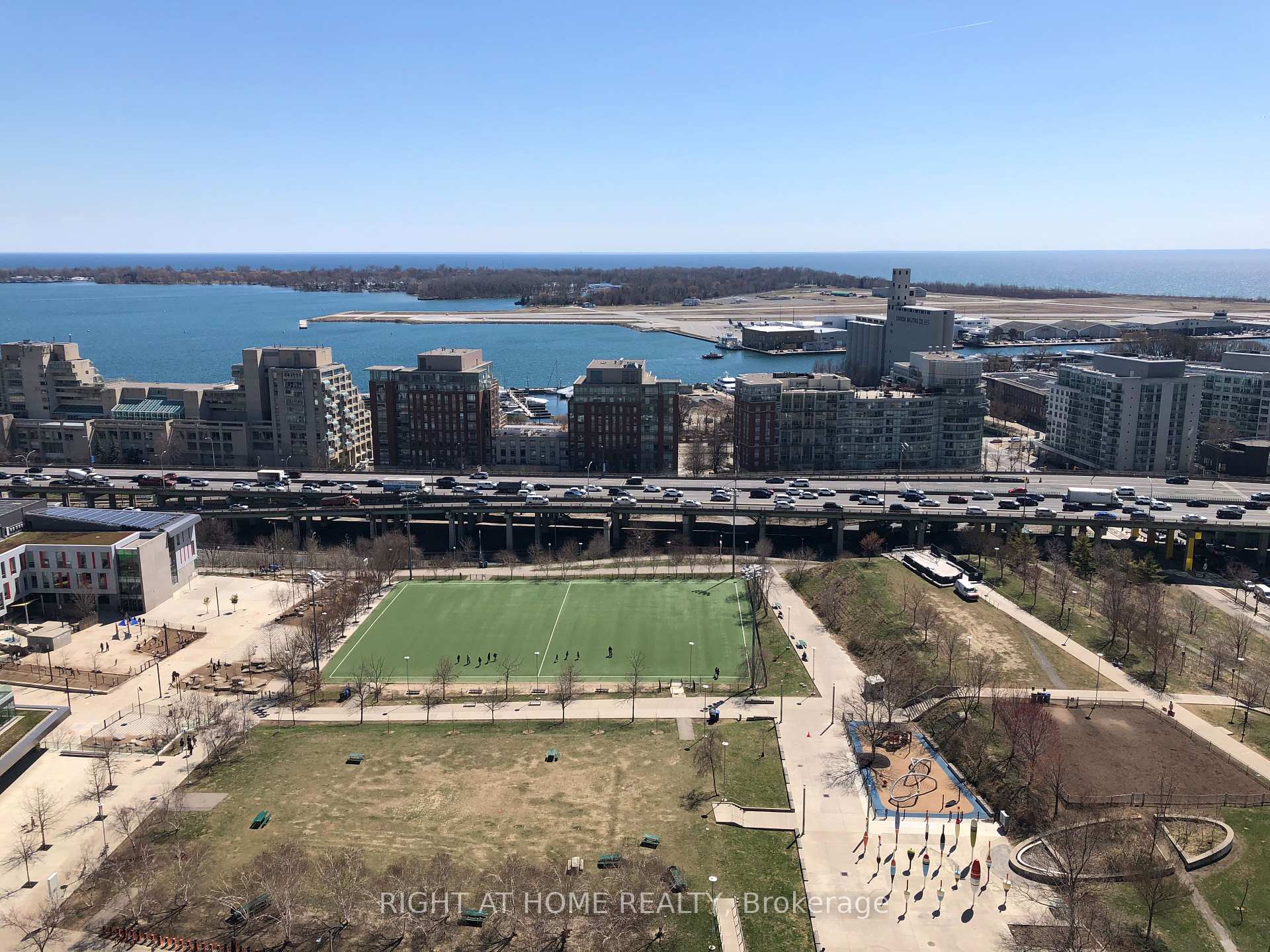 2 Bedrooms Condo at 15 Iceboat,  Toronto For sale