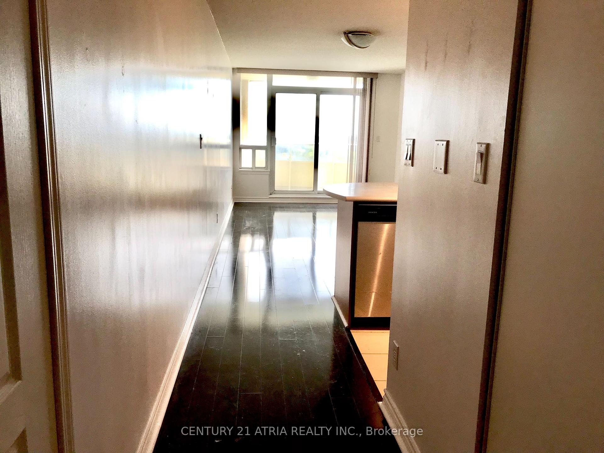 1 Bedroom Condo at 3 Rean, Toronto For sale