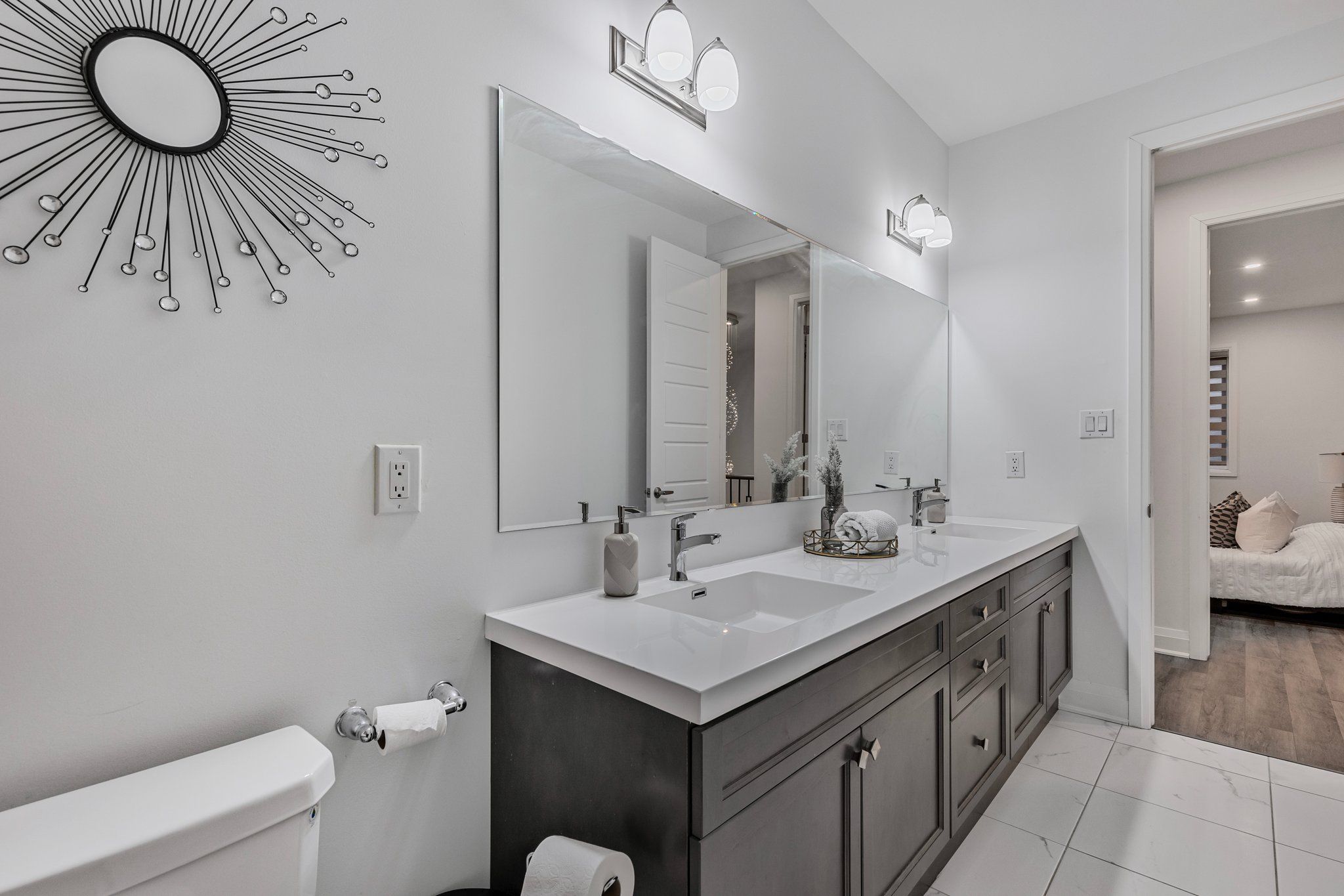 1411 Lobelia Crescent
