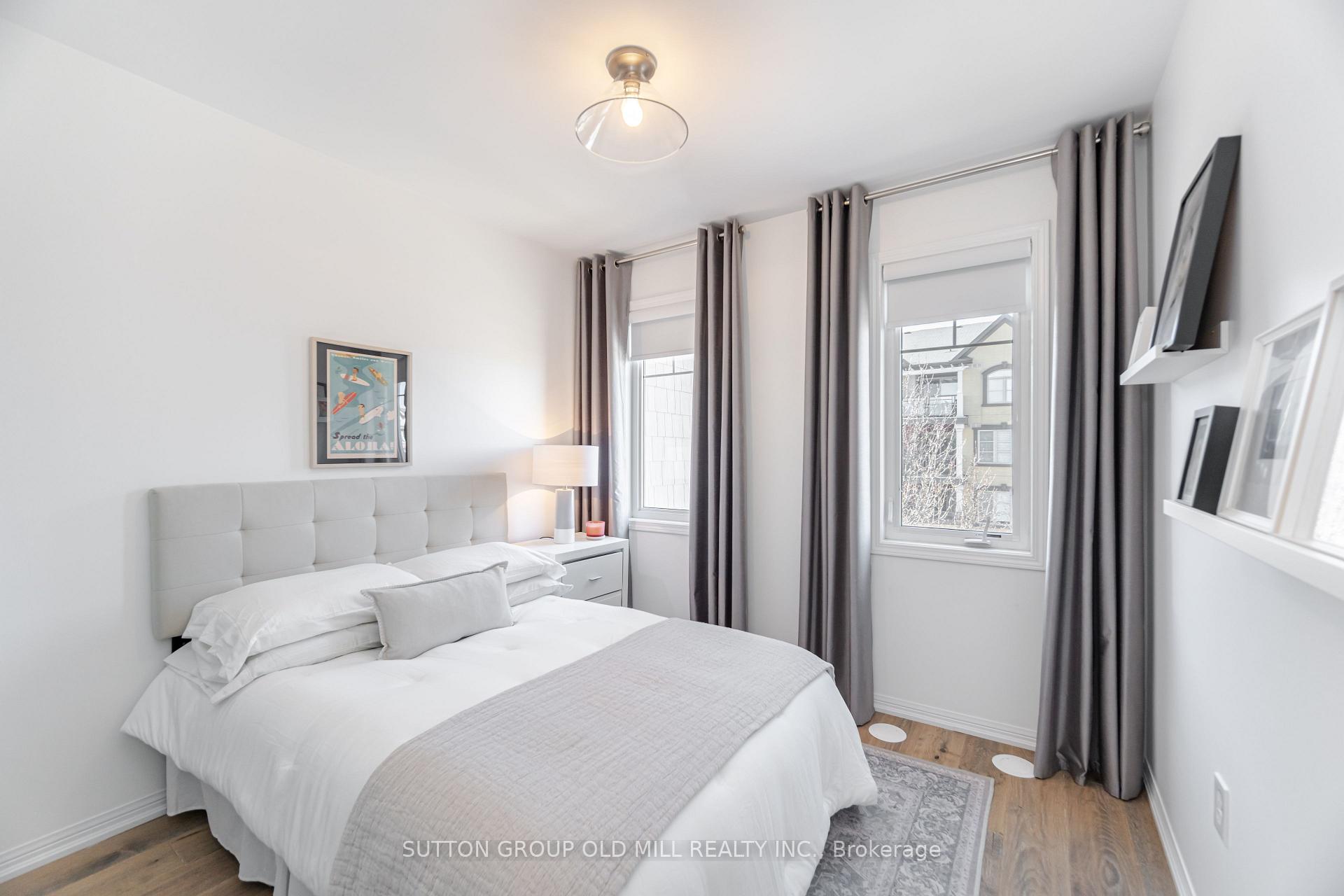 2 Bedrooms Condo at 3050 Rotary,  Burlington For sale