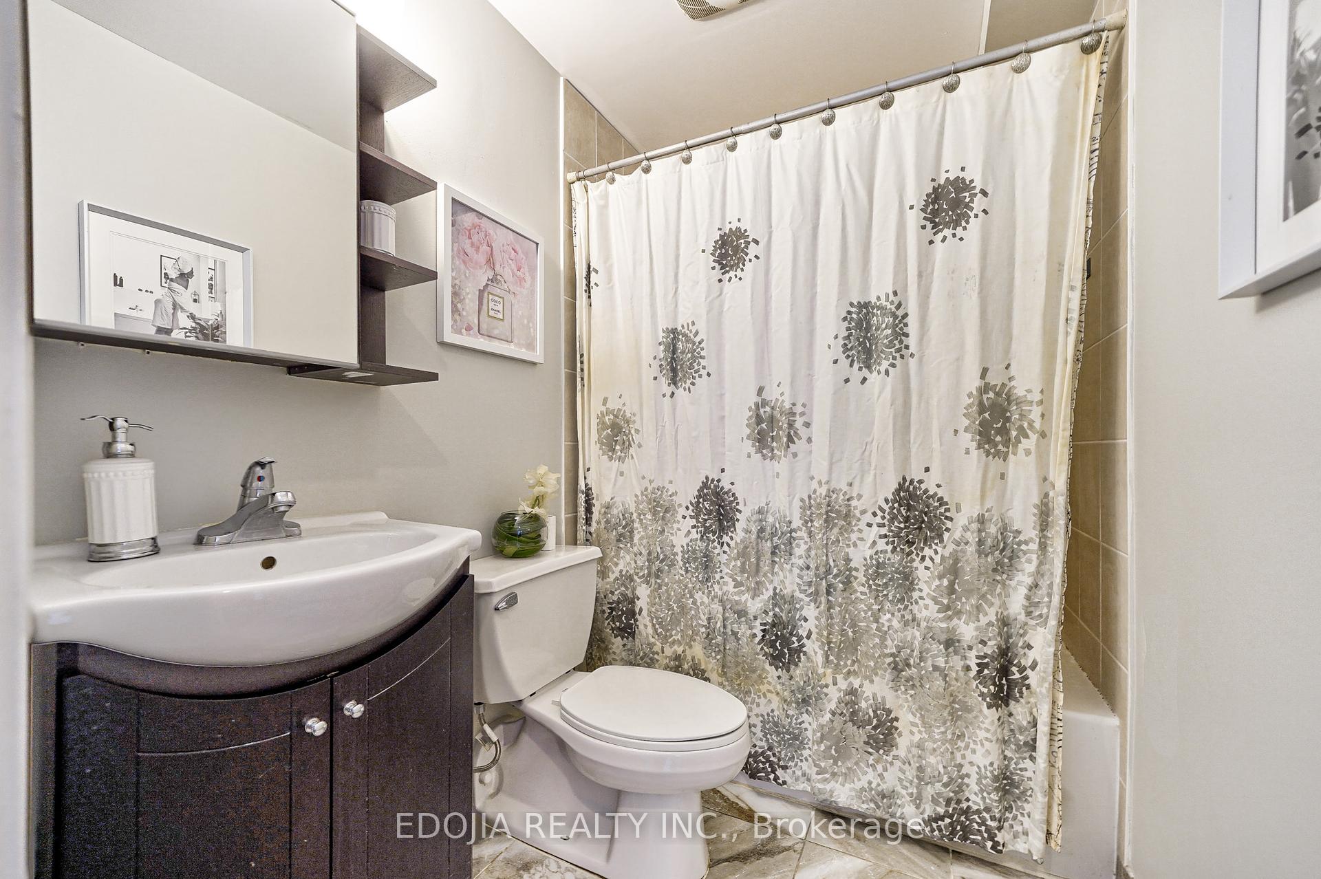 2 Bedrooms Condo at 4101 Sheppard,  Toronto For sale