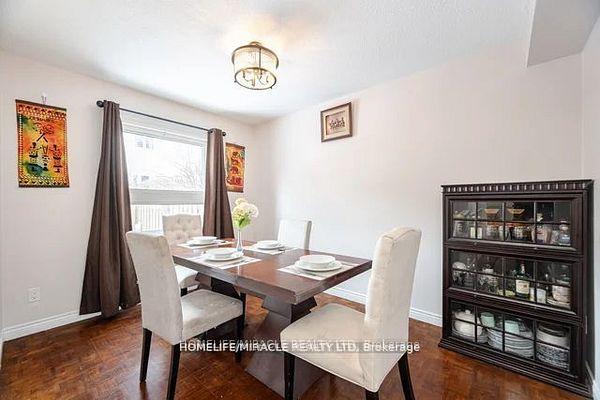 4 Bedrooms Condo at 7080 Copenhagen, Mississauga For sale