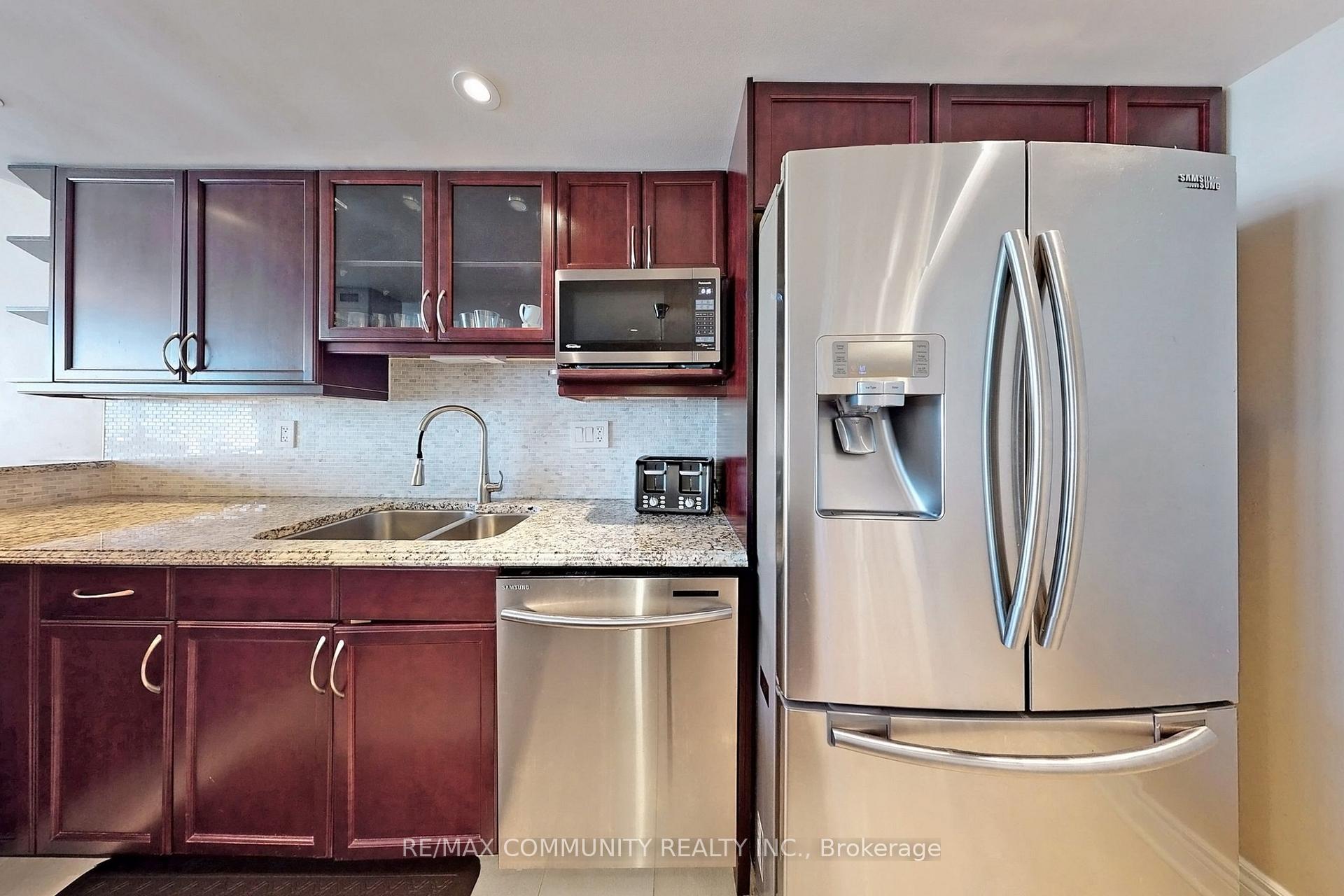 2 Bedrooms Condo at 2330 Bridletowne, Toronto For sale