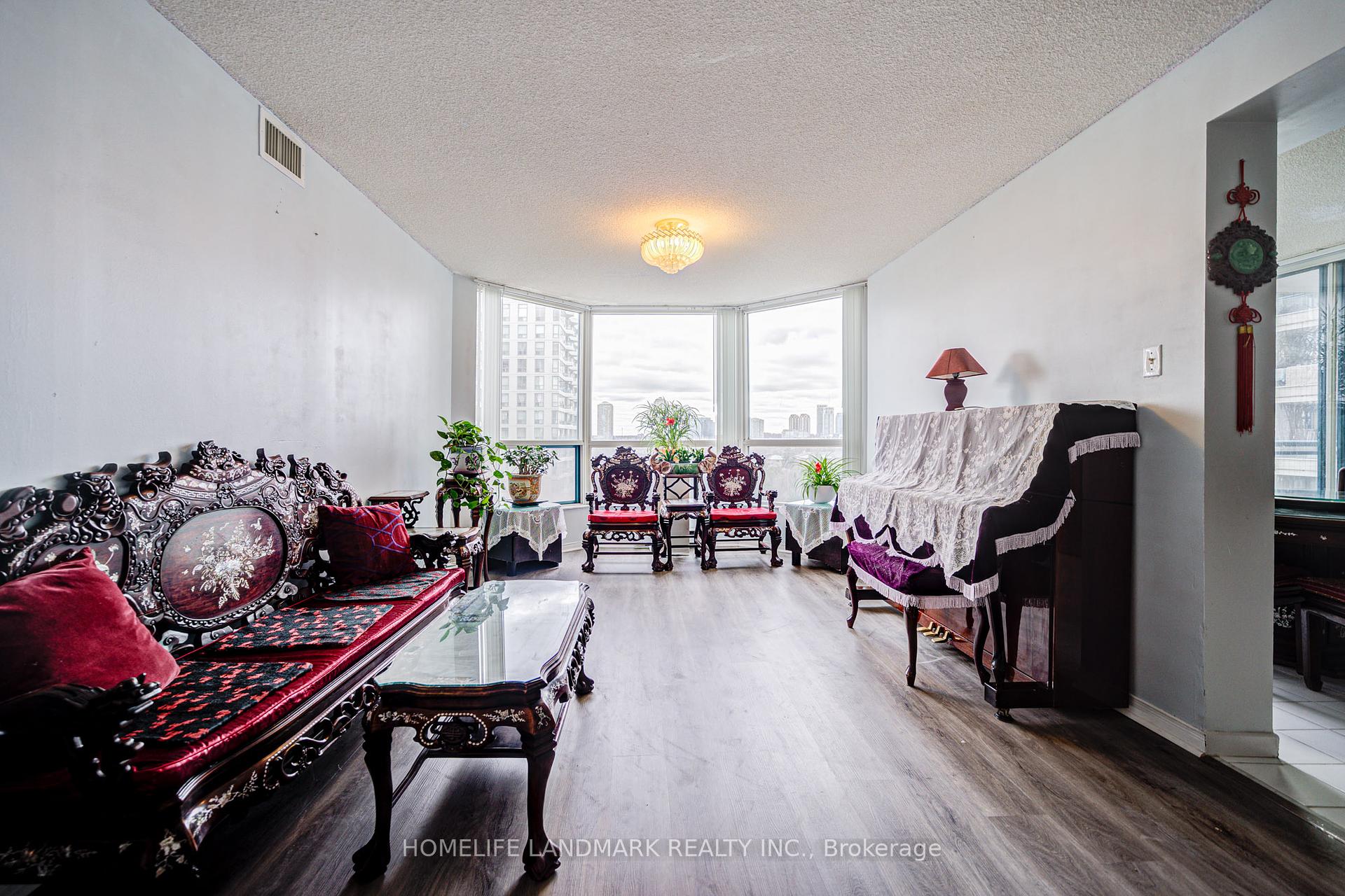 3 Bedrooms Condo at 4725 Sheppard, Toronto For sale