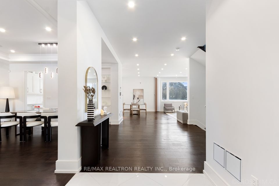256 Lennox Avenue, Richmond Hill, ON L4C 2A6