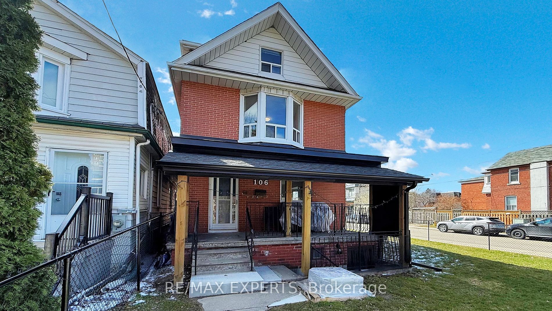 106 Kenwood Avenue UPPER