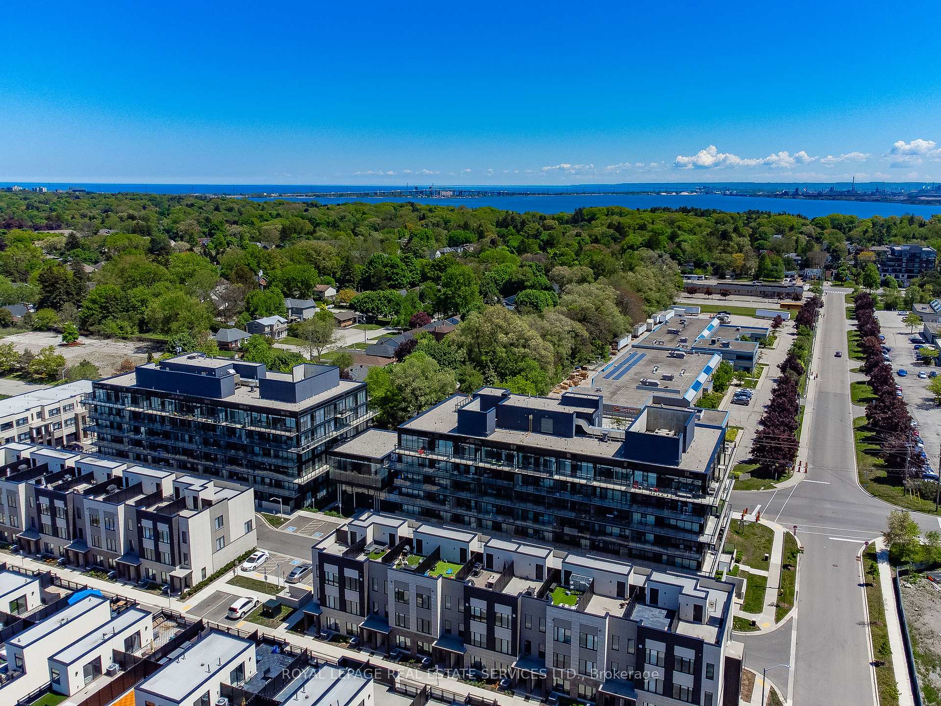 1 Bedroom Condo at 1117 Cooke, Burlington For sale