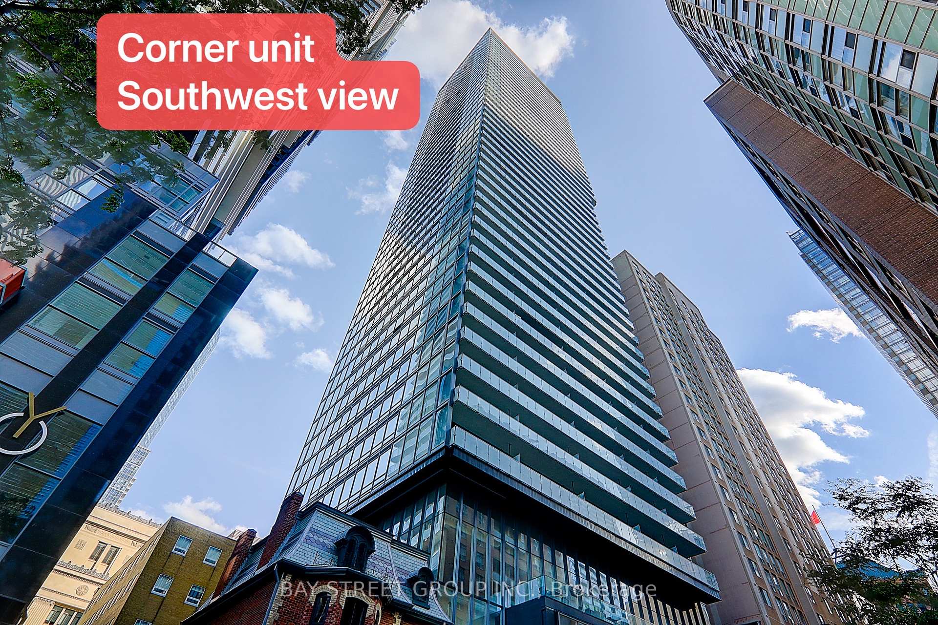 1 Bedroom Condo at 15 Grenville, Toronto For sale