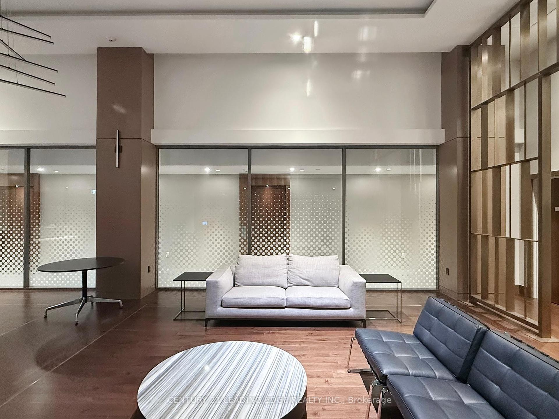 1 Bedroom Condo at 15 Queens,  Toronto For sale